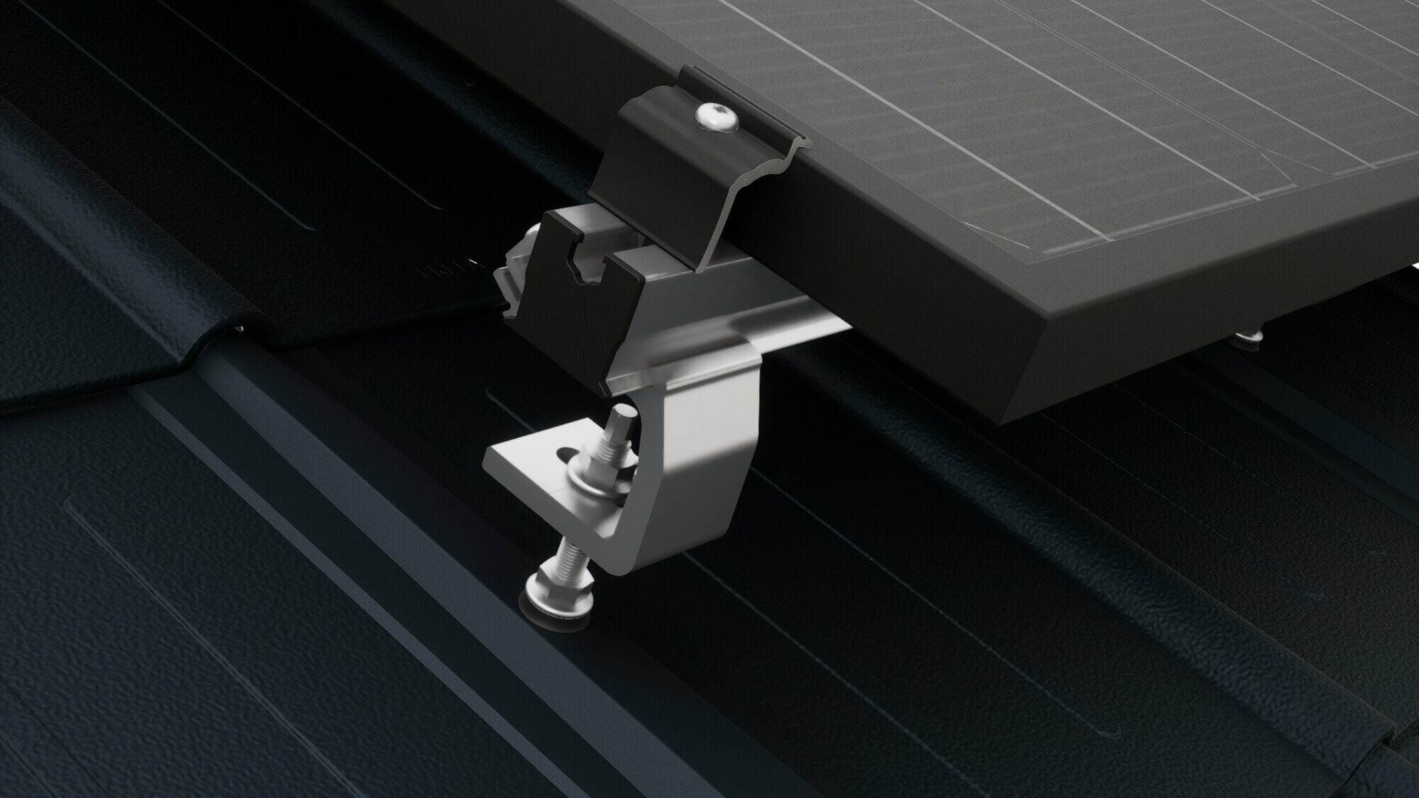 Primo piano della staffa PREVARIO Sunny Special montata sulla tegola PREFA che sostiene il binario. Il modulo fotovoltaico è stato fissato al binario con l'elemento di testa PREVARIO.