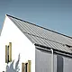 Satteldach ohne Dachvorsprung, eingedeckt mit PREFALZ in P.10 Zinkgrau mit PREFA Saumrinne