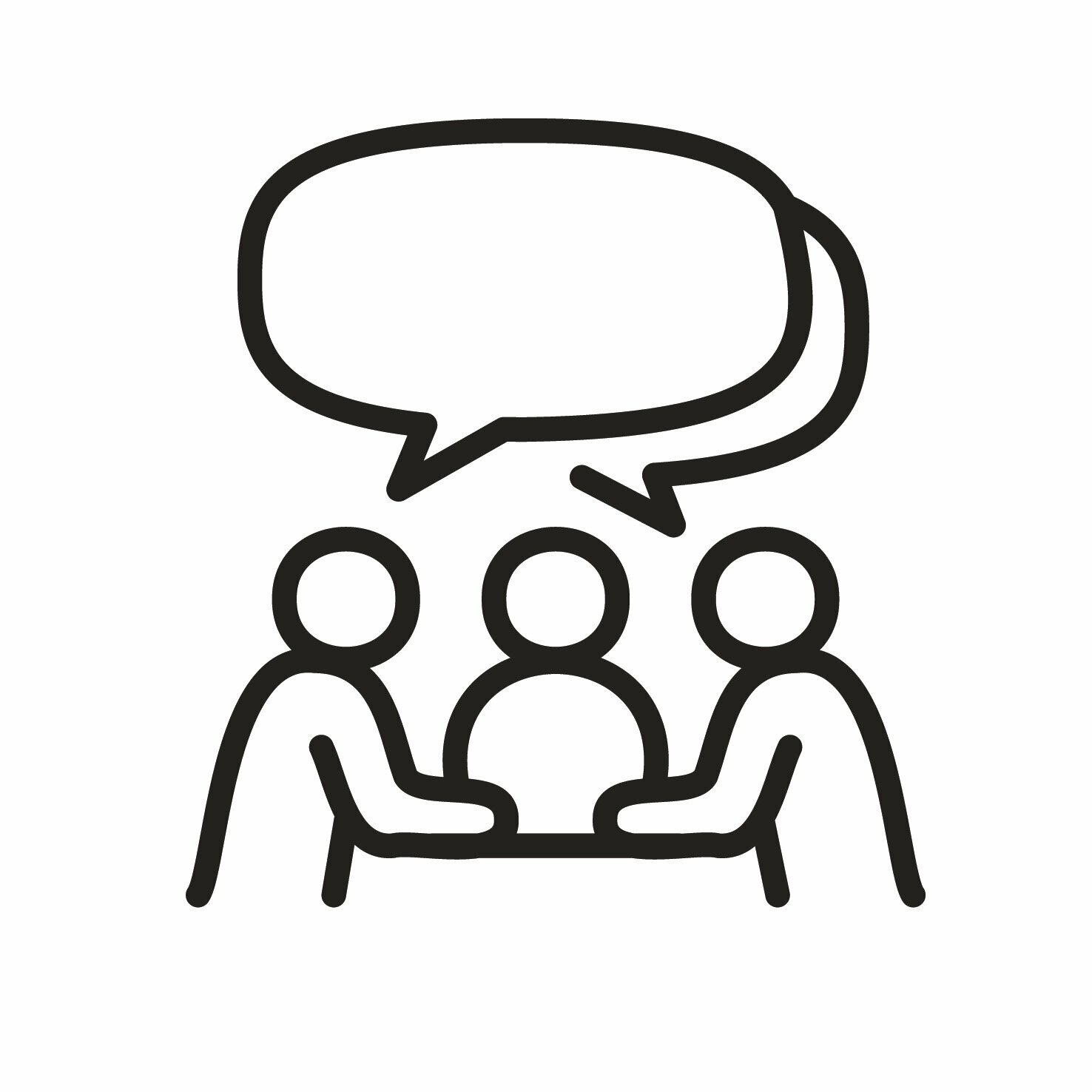 Drei Personen sitzen sich an einem Tisch gegenüber. Über den Personen schweben zwei Sprechblasen.