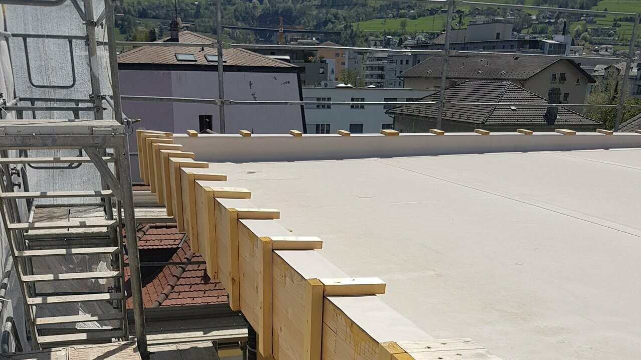 Aufbau auf dem Dach mit Verbundplatten