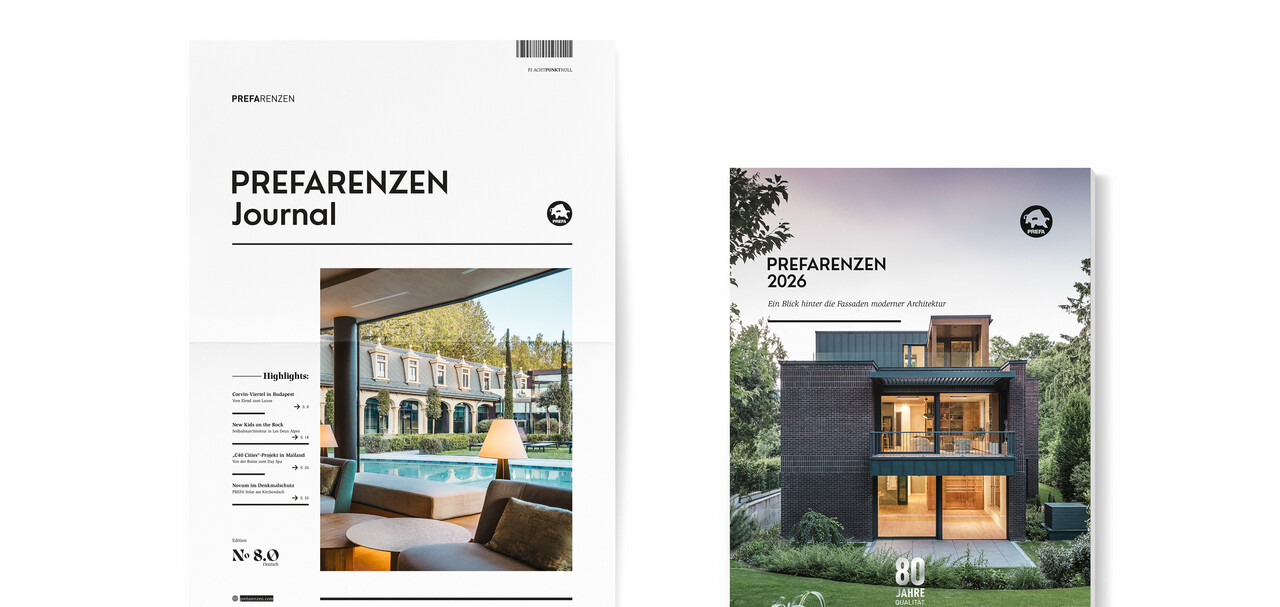 Vue latérale d’une pile de livres des années passées, le livre le plus récent est situé à l’avant.