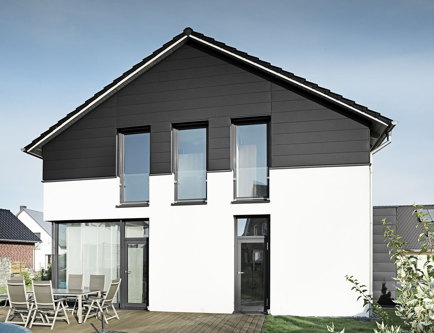 Referenze PREFA Sistemi per facciata Doga di rivestimento 03 P.10 nero