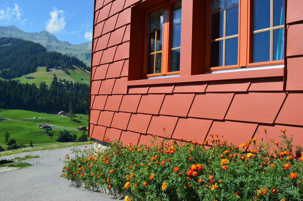 Referenze PREFA Sistemi per facciata Scandola per facciata 04 P.10 rosso cotto