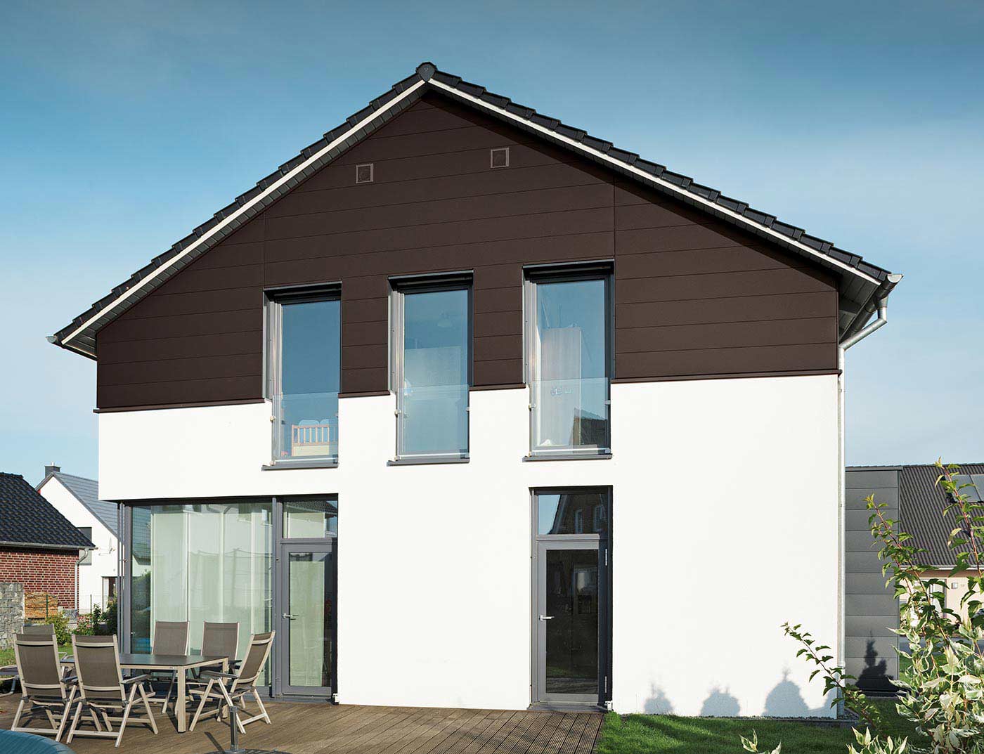 Referenze PREFA Sistemi per facciata Doga di rivestimento 11 P.10 testa di moro